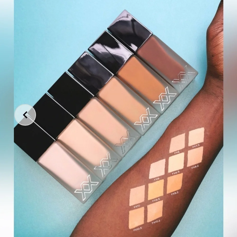 Makeup Revolution, Conceal & Hydrate, Foundation, FX8